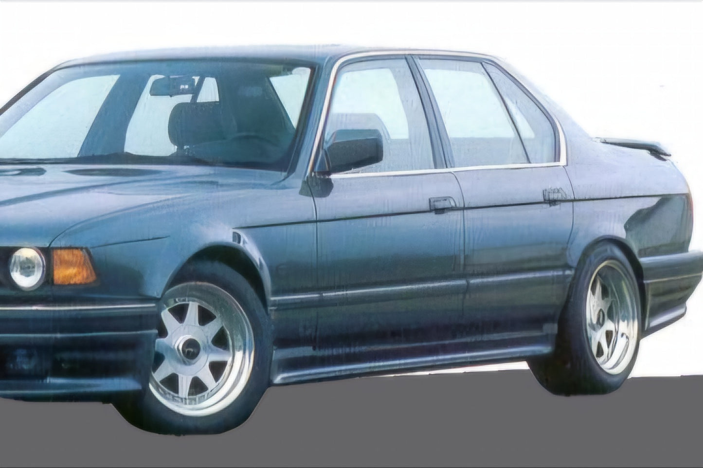 7 - E32 SIDE SKIRTS