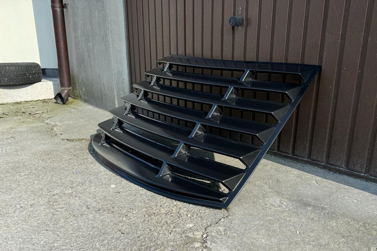 E39 - LOUVER