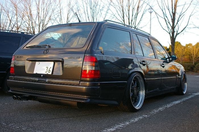 E - W124 AMG REAR BUMPER ESTATE