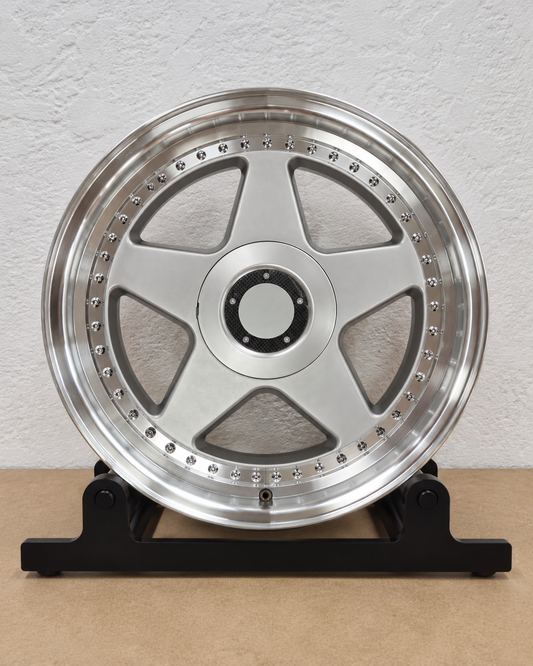 17" FUTURA 4X100/108