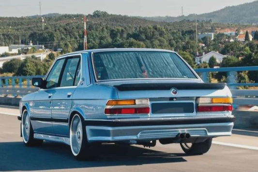 5 - E28 DEFENSA TRASERA