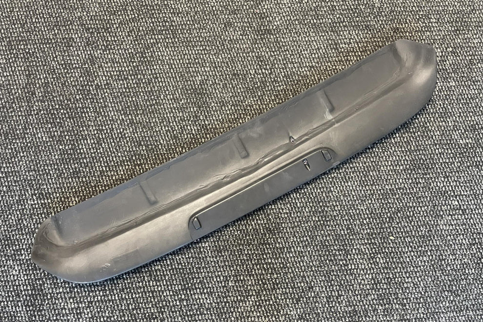 B4 - RS2 REAR SPOILER – Classic Parts Canarias