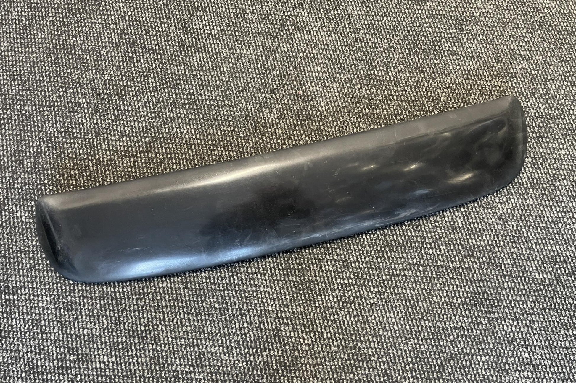 B4 - RS2 REAR SPOILER – Classic Parts Canarias