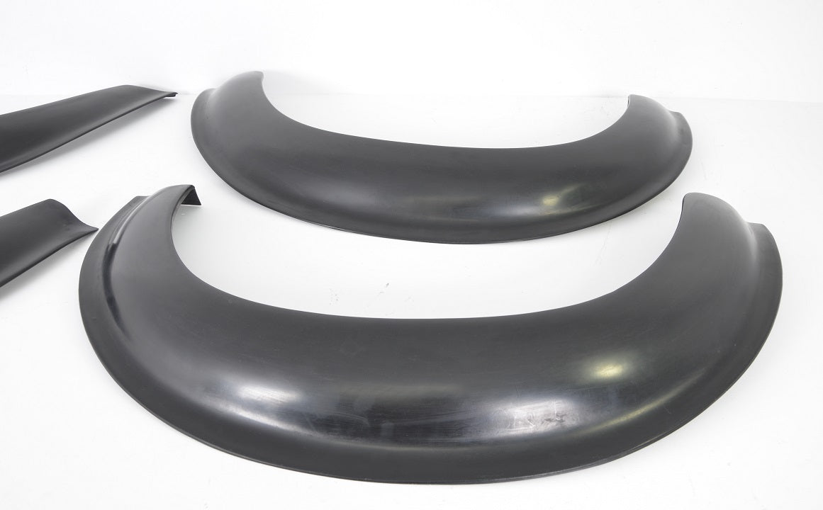 2 - E10 2002 TURBO WHEEL ARCHES