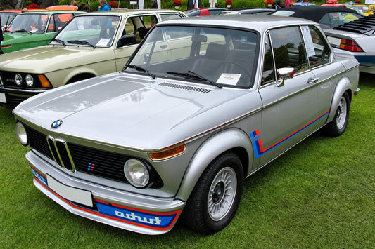 2 - E10 2002 TURBO PARAGOLPES DELANTERO