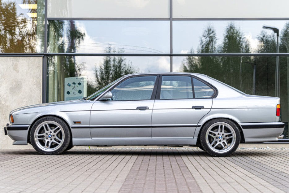 5 - E34 M-TECH SIDE SKIRTS
