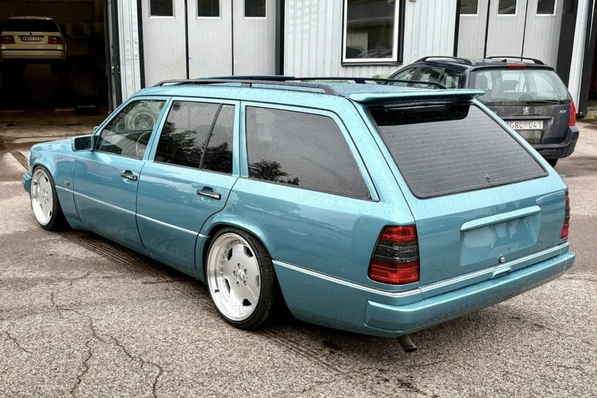 E - W124 ALERÓN RANCHERO