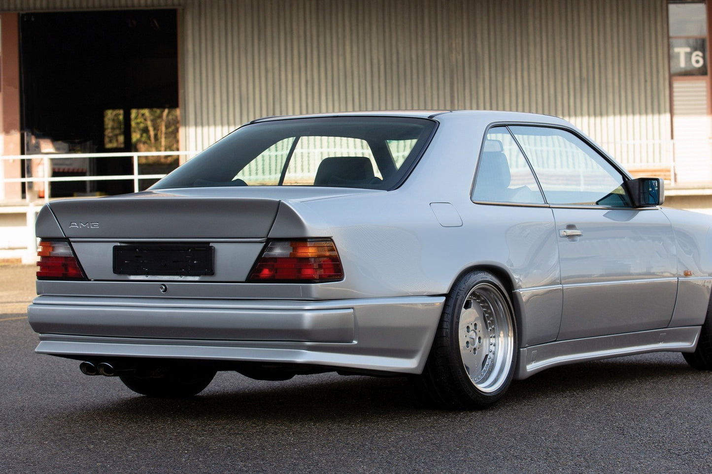 E - W124 AMG I PARACHOQUES TRASERO