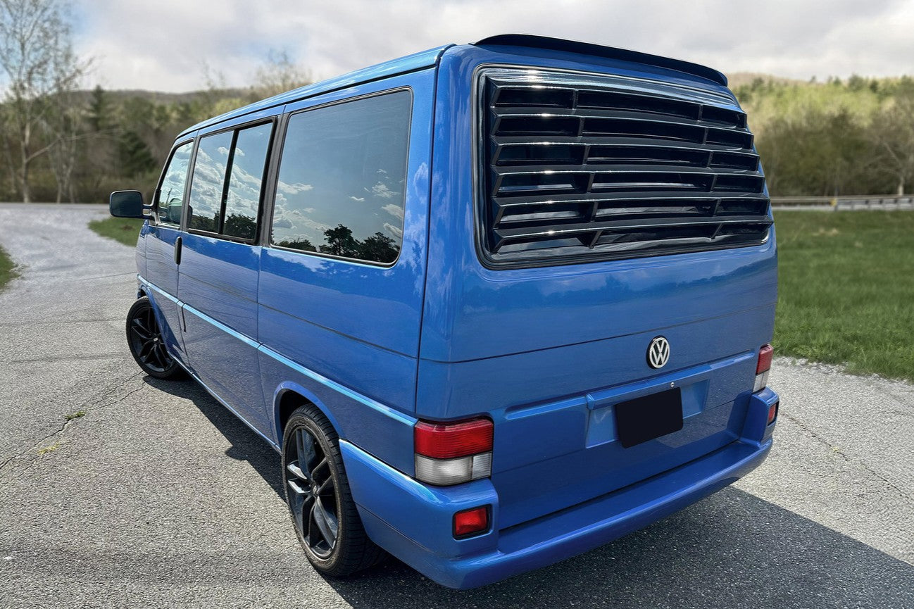 T4 - LOUVER