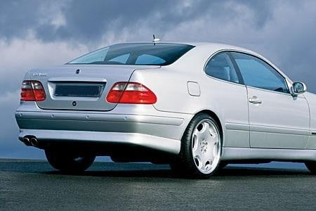CLK - C208 DEFENSA TRASERA